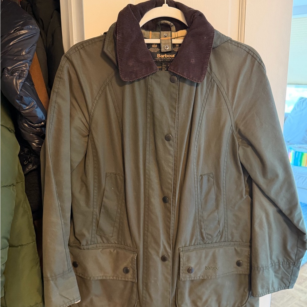 EUC Barbour Sz 4 Classic Beadnell Wax Jacket Green Be